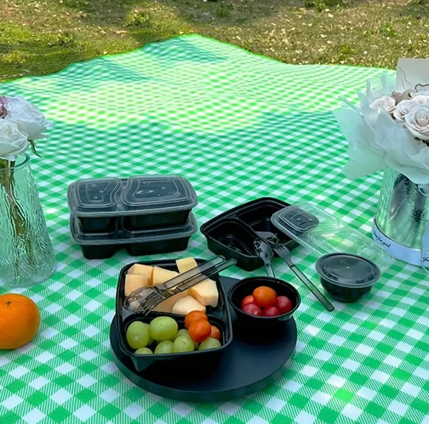 Set Tavola Completo da 40 Pezzi – Praticità e Stile per Ogni Pasto Fuori Casa