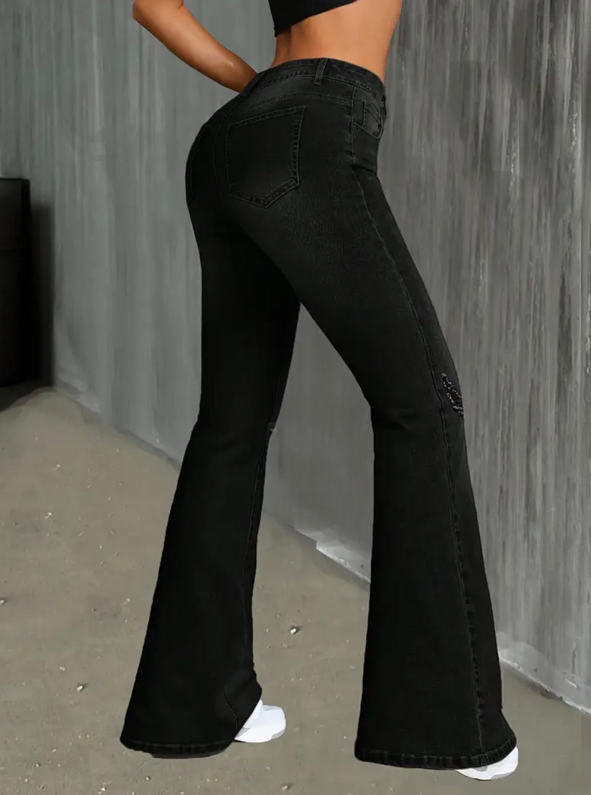 Jeans a Zampa Eleganti da Donna