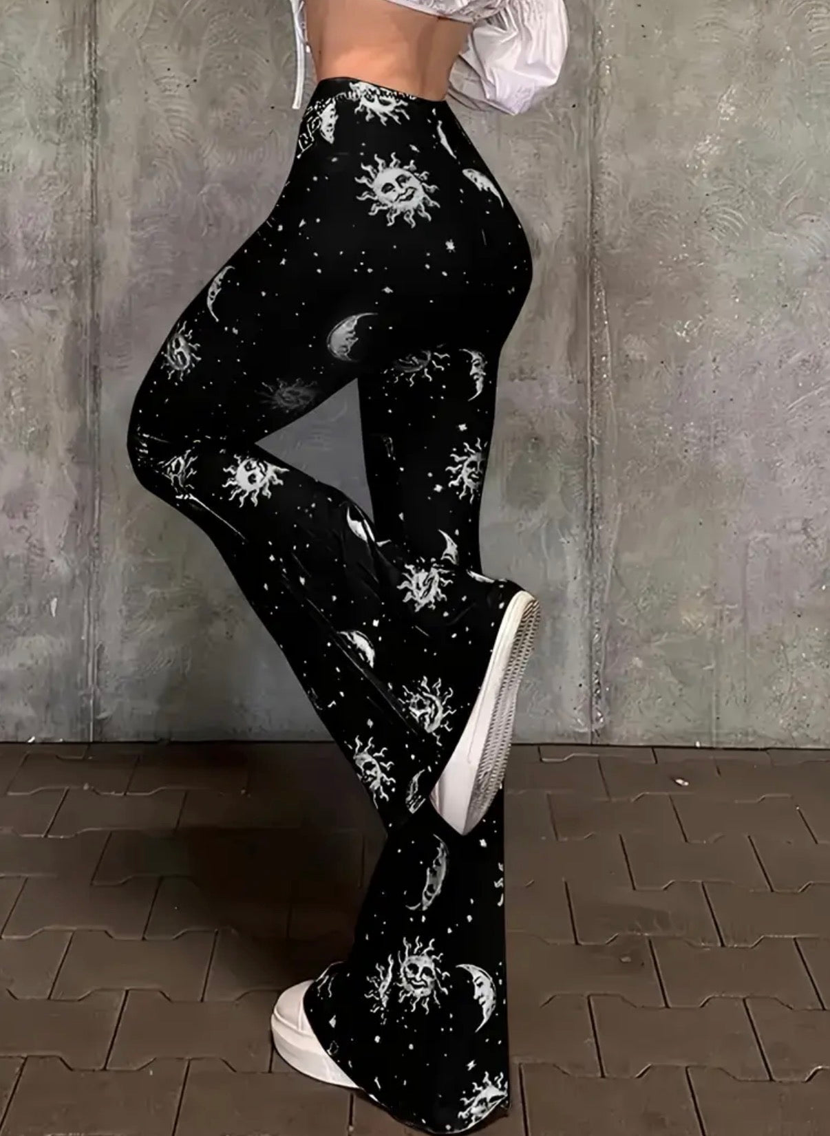 2Pezzi Pantaloni Svasati Stampa Galassia Luna