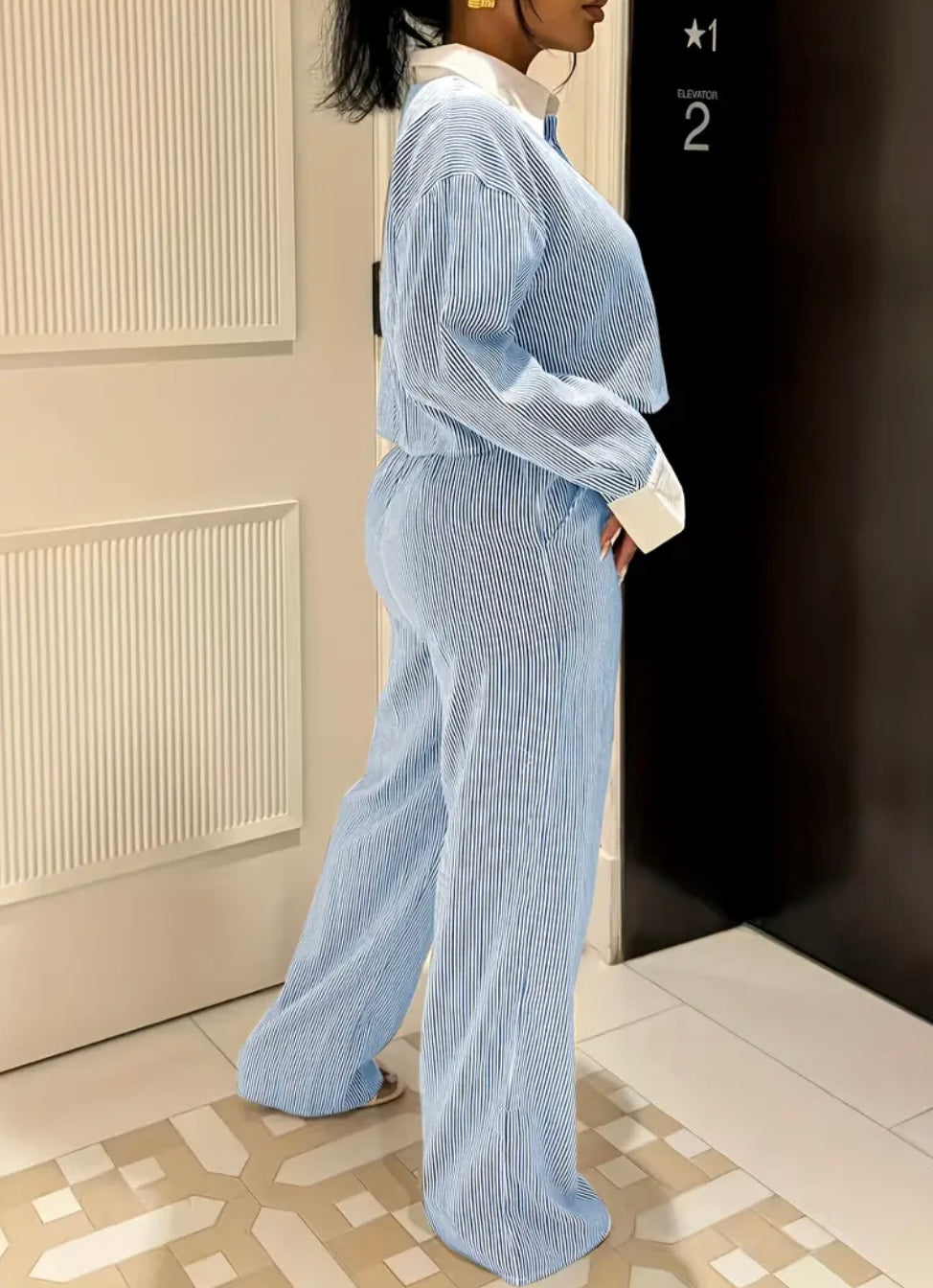 Completo da Donna - Camicia a Maniche Lunghe e Pantaloni a Gamba Larga